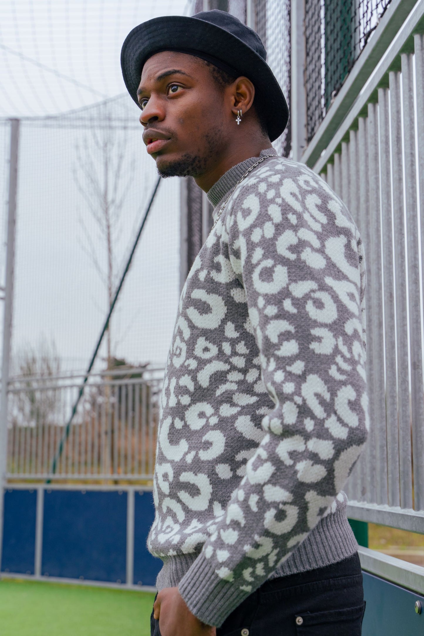 UNIPLAY Pull-over gris/blanc