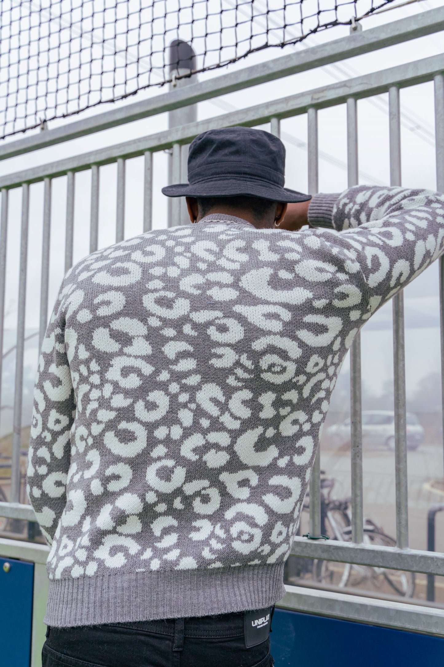 UNIPLAY Pull-over gris/blanc